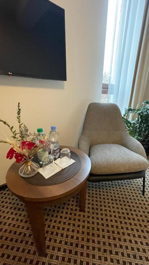Hotel Silvia Gold Gliwice Esterno foto