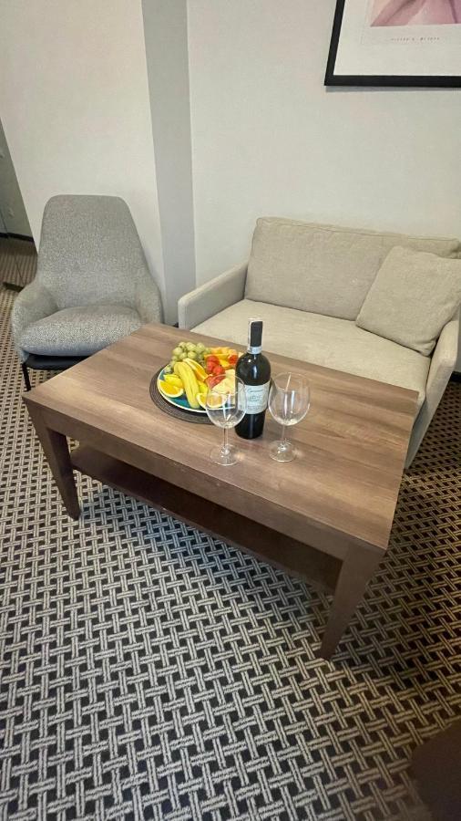Hotel Silvia Gold Gliwice Esterno foto