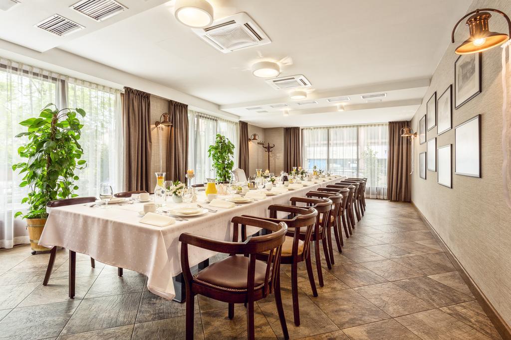 Hotel Silvia Gold Gliwice Esterno foto